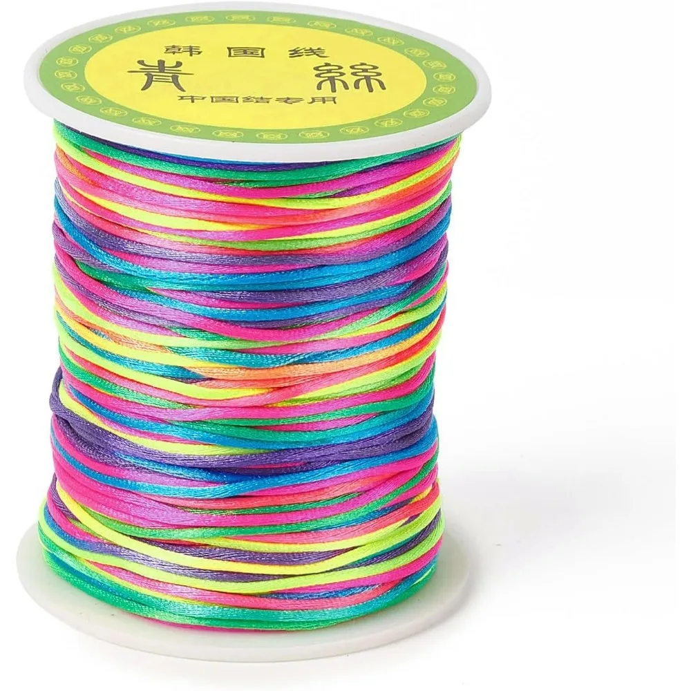 

1 рулон, 87,49 ярда (80 м), 1 мм, сегментный окрашенный нейлоновый шнур, шнур с бусинами, сегментная окрашенная нейлоновая нить, шнур с хвостовиком, атласный шнур «сделай сам»