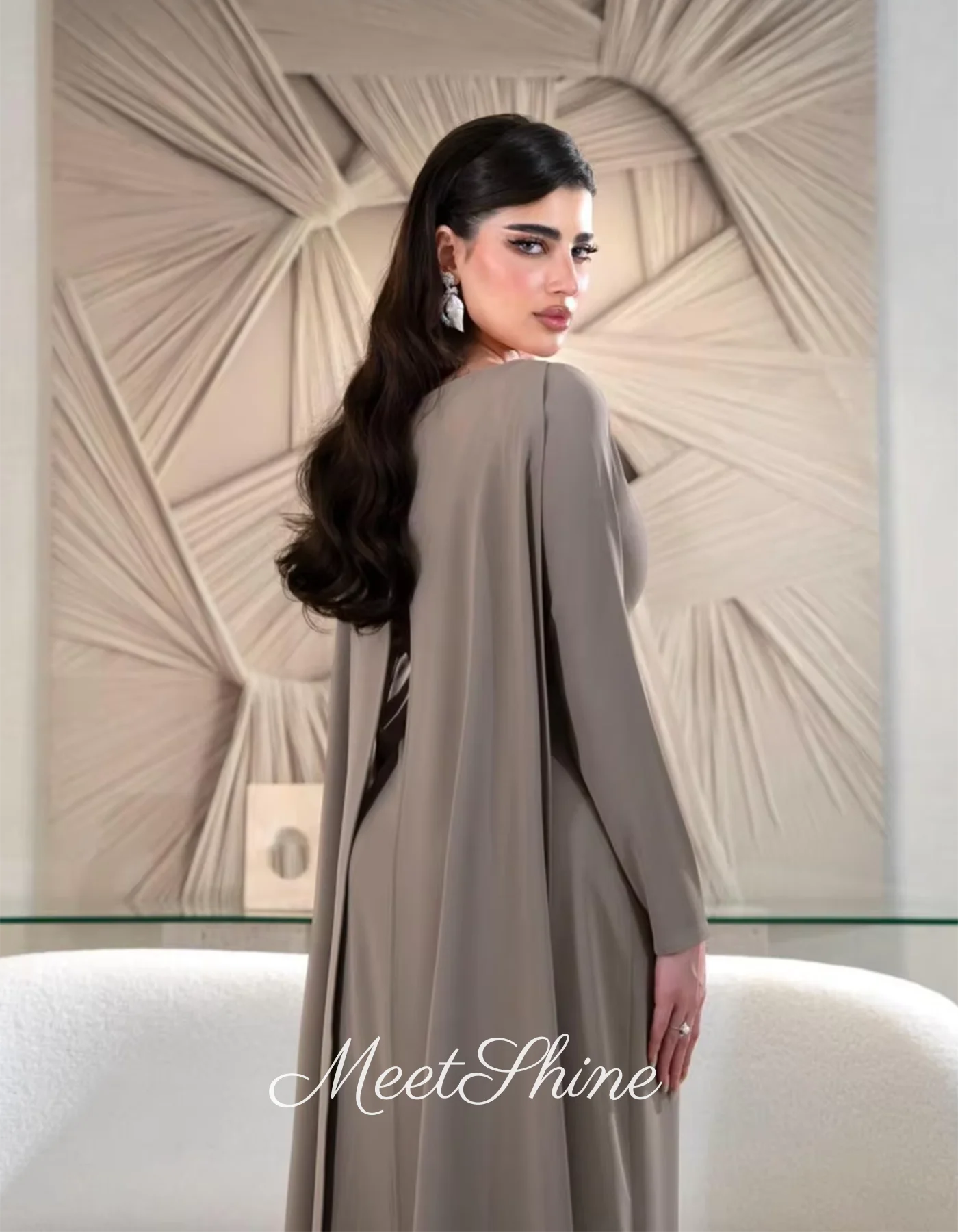 Abito da ballo classico a maniche lunghe lungo fino al pavimento Abiti da festa da sera lunghi dritti di alta qualità Abito da sposa formale personalizzato