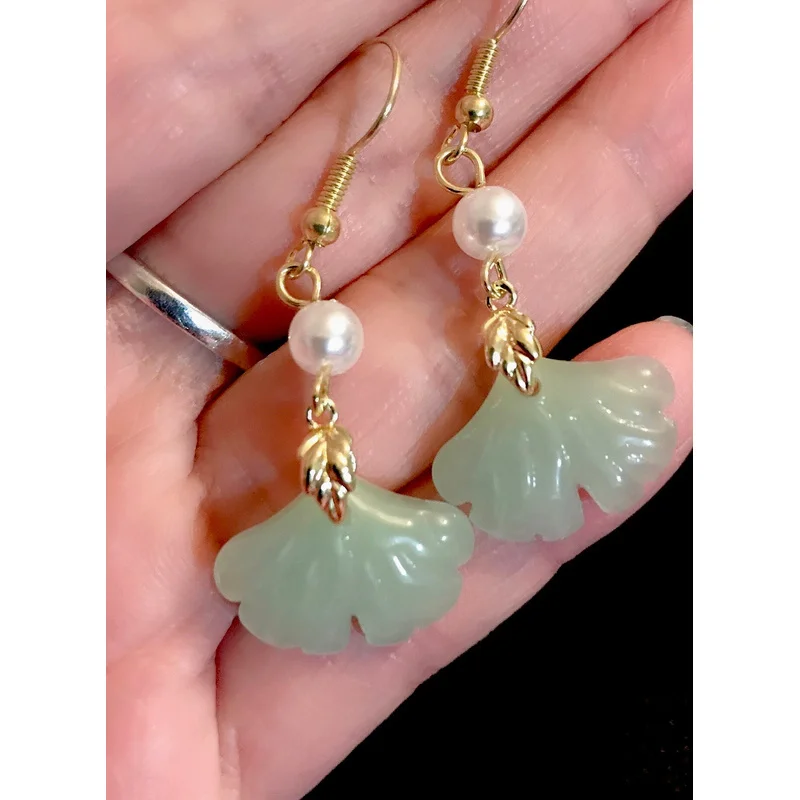 

Vintage Style Natural Jade And Pearls Earrings 18K Gold Plated