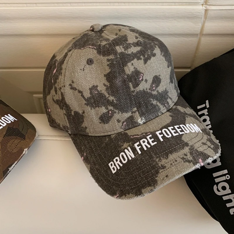 

Retro Camouflage Letter Baseball Cap for Women in Spring and Autumn Sun Shading and Sun Protection Duckbill Cap