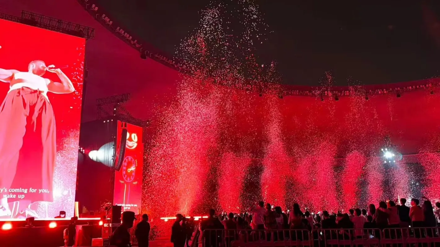 CE Factory Direct Sale MAYAFX DMX512 60W Confetti Machine Professional High Altitude Stage Effect Cannon for Concert