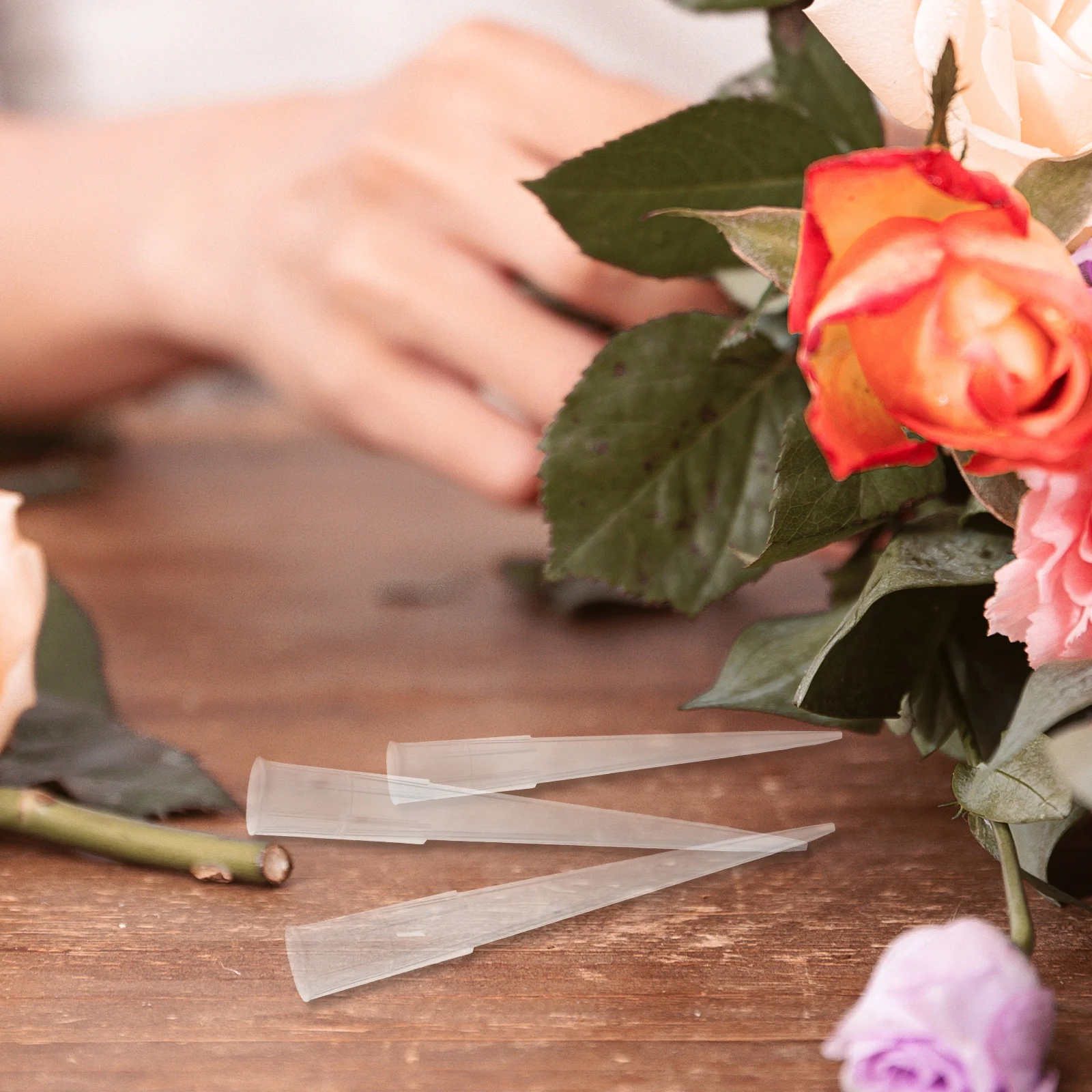 50 Pcs Water Tubes Flower Mud Holder Rose Roses Simulation Flowers DIY Plastic Floral Arrangement Pipe for Fresh