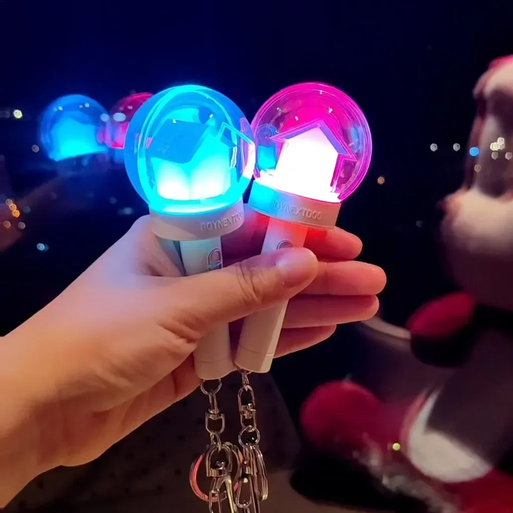 KpopアイドルBOYNENingミニライトスティックキーホルダー、光る