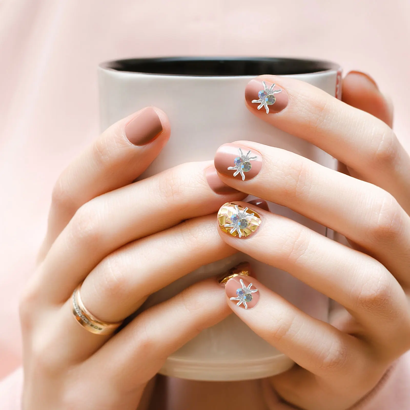

100Pcs Metal Manicure Nail Charms Spider Alloy Crystal Durable Long Lasting Nail Decoration DIY Wedding Party Nails