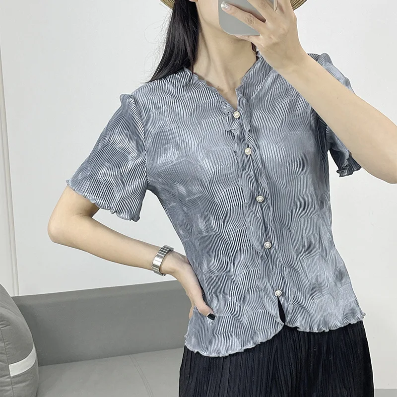 

2024 Spring New Style Pleated Casual Tops Short-sleeved V-neck Small Shirts Women's Miyake Slim Slimming Women's Pleated Tops