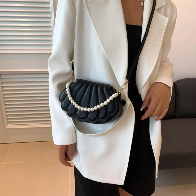 Fashionable New Minimalist One Shoulder Niche Trendy Shell Crossbody Bag