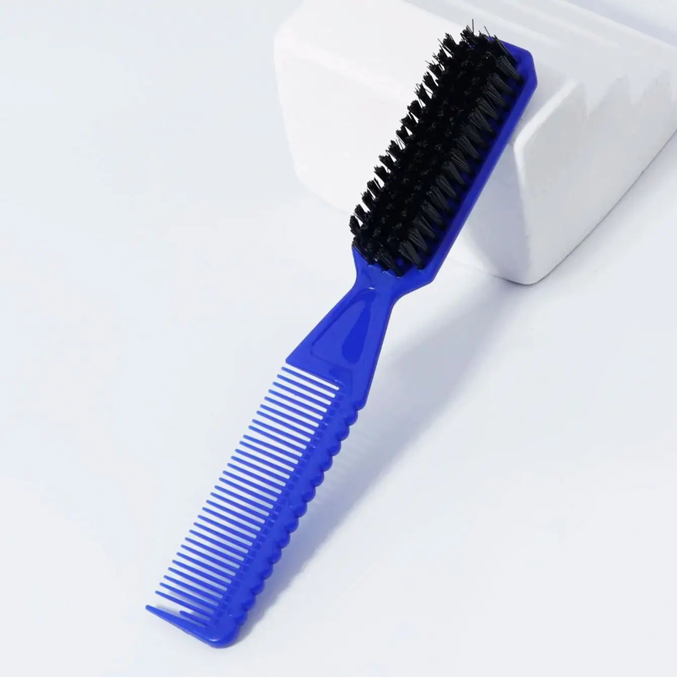 Multi functional beard cleaning brush, nylon mane, suitable for home hairdressing and hair salons,special for real hair wigs view 4