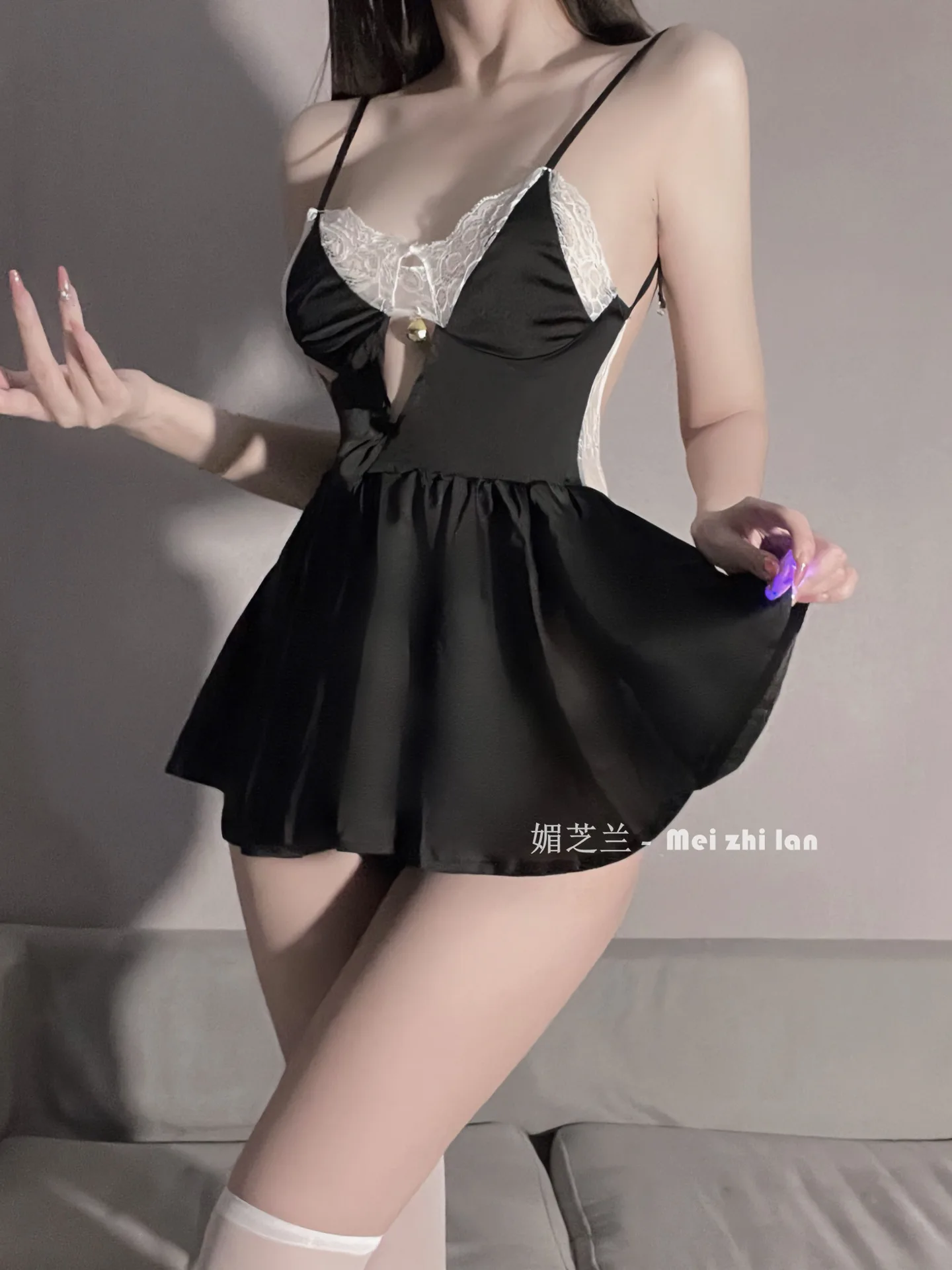 

Home Ice Silk Clothing Sexy Suspender Mature Charm Elegant Gentle Hollow Out Solid Lace Seductive Oversized Lace Up Dress I883