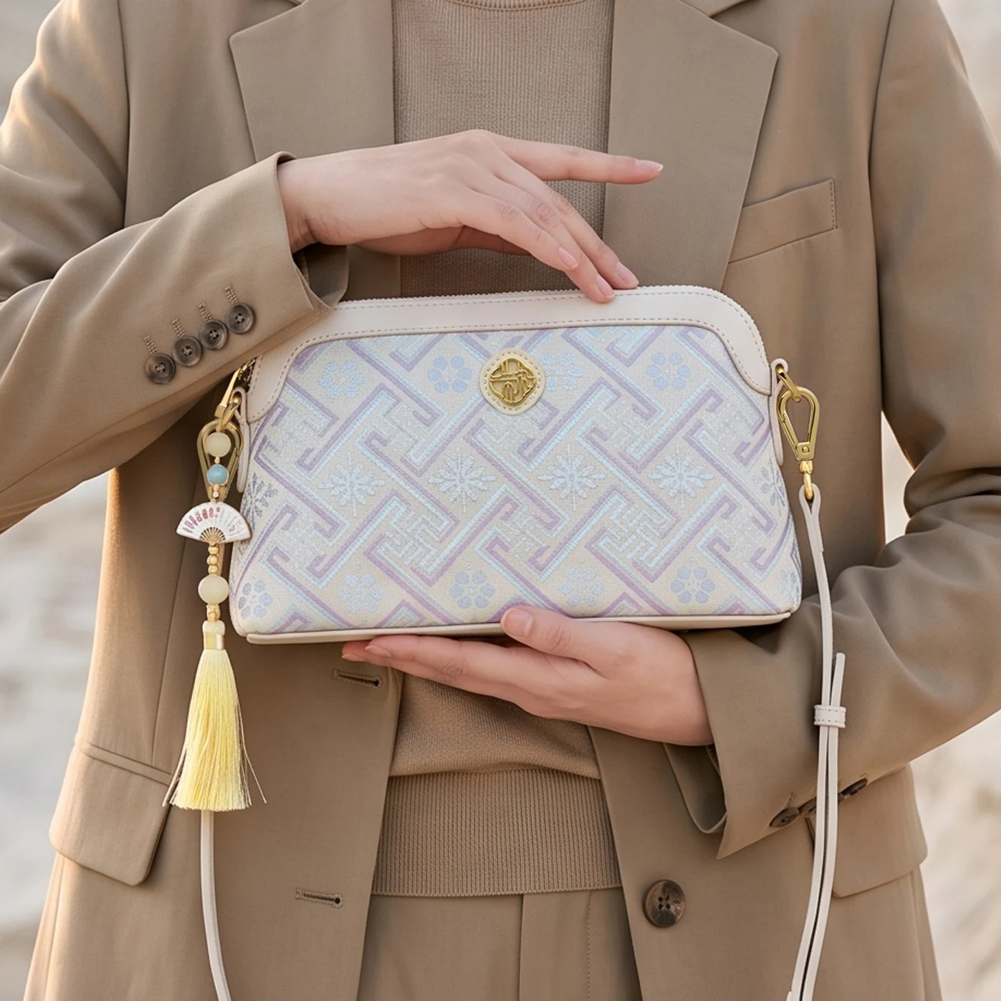 Chinese Style High Density Jacquard Woven Fabric Women Messenger Bag Soft Embroidery Cross body Bags Purses Royal Stylish #YC956
