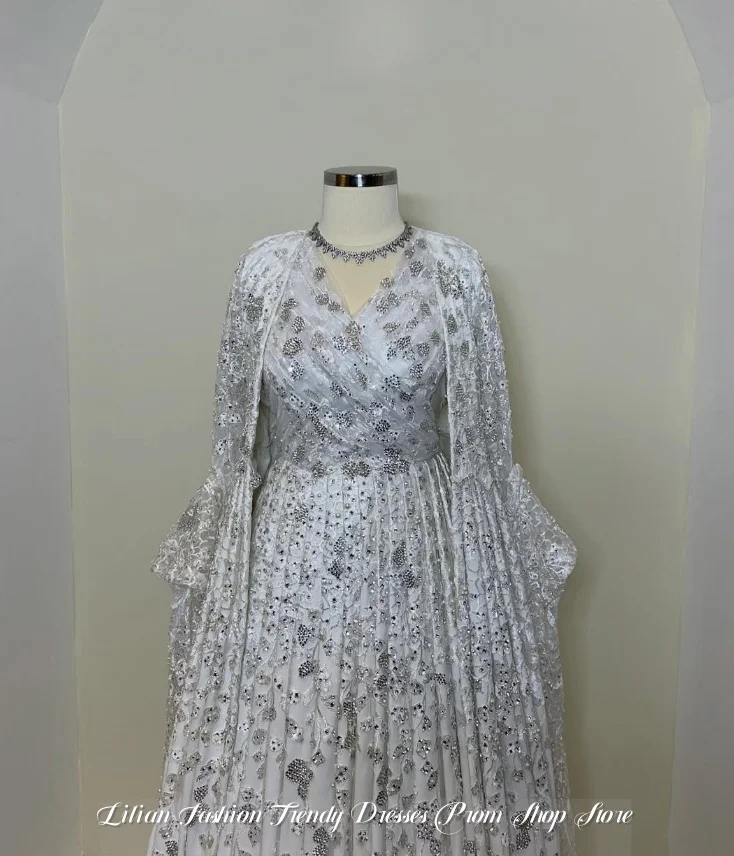 Customised Gorgeous Crystal Appliqué Wedding Gowns Beaded Embroidered Bridal Gowns Formal Evening Gowns Engagement Dresses