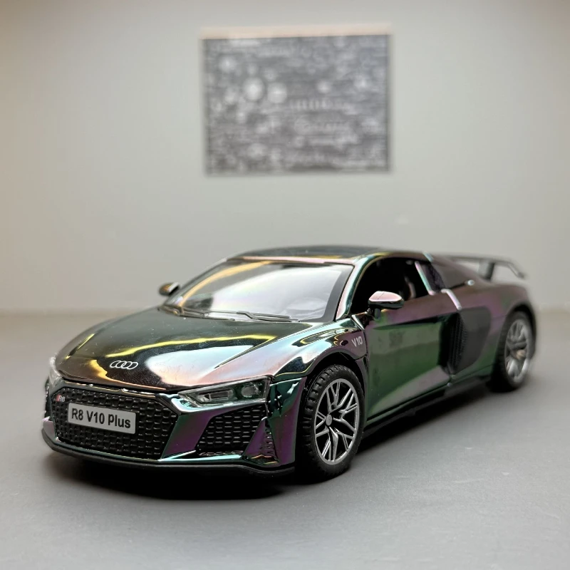 โมเดลรถสปอร์ต R8 ไดแคสต์ ขนาด 1:32 พร้อมเสียงและไฟ ของเล่นรถโลหะแบบดึงหลัง ของขวัญวันเกิดสำหรับเด็กผู้ชาย รถของเล่นเคลือบไฟฟ้า