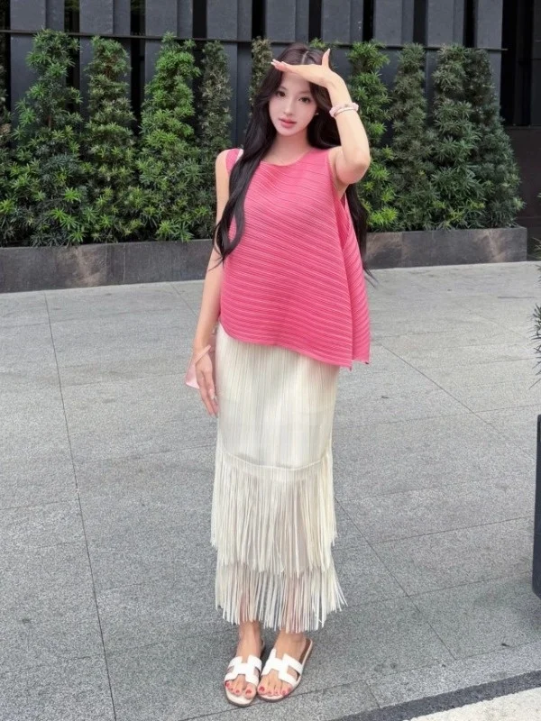 

Summer Chic Women's Loose Fit Sleeveless Top And Tassel Skirt Set High Waist A-Line Midi Skirt Anti-Wrinkle Fashion Set