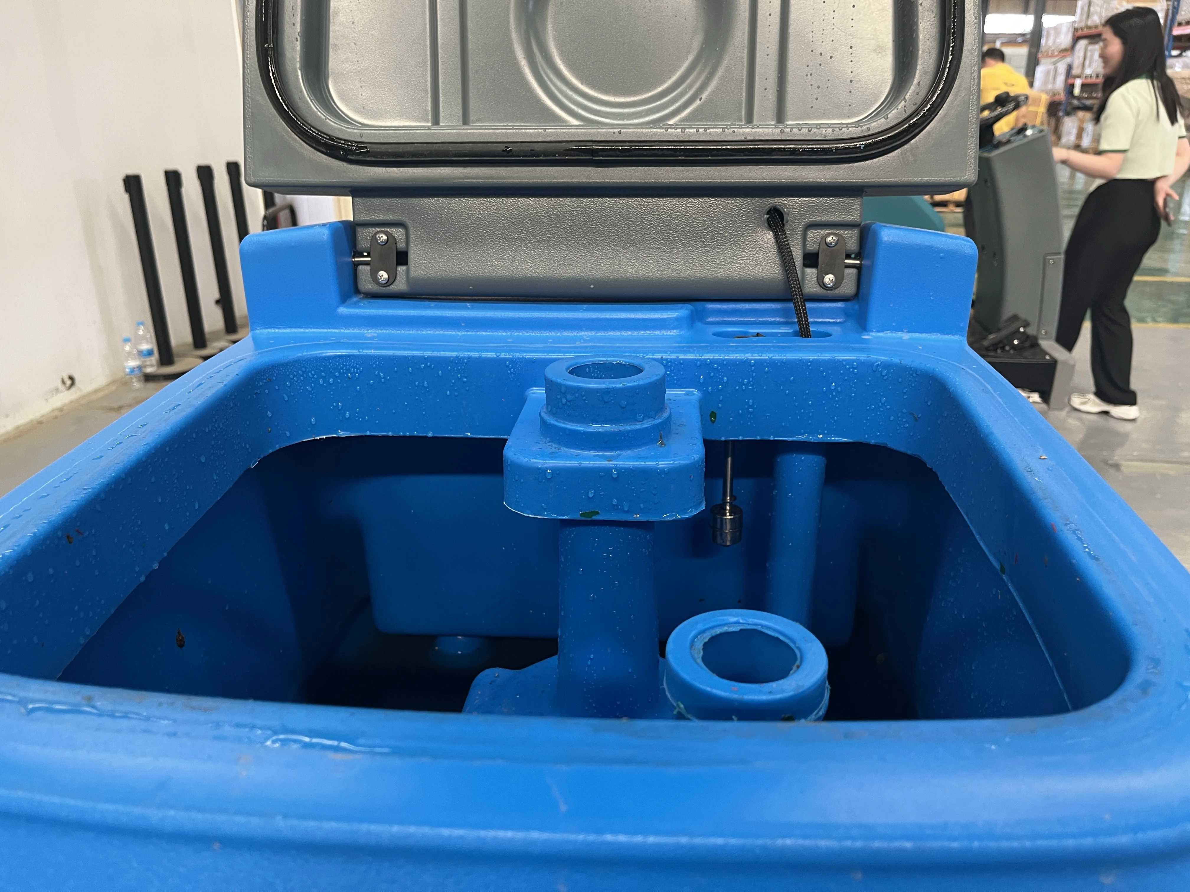 مصنع الجملة JB75 معدات التنظيف الصناعية - ركوب على آلة تنظيف الأرضيات