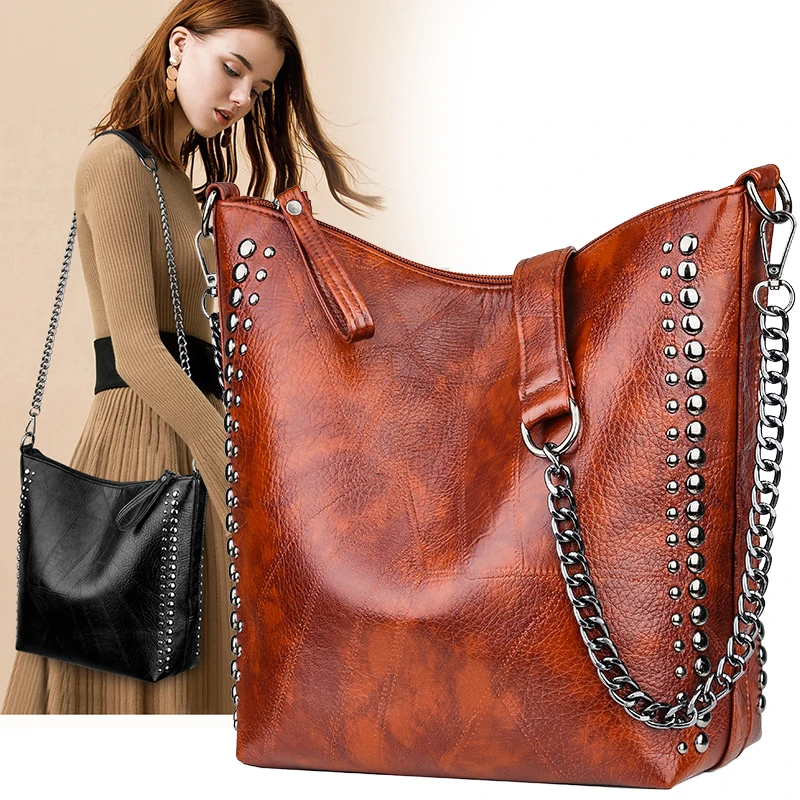 Retro perçin omuzdan askili çanta zincir Crossbody çanta kadınlar için lüks deri askılı çanta kadın büyük çanta bayan Bolsas De Mujer