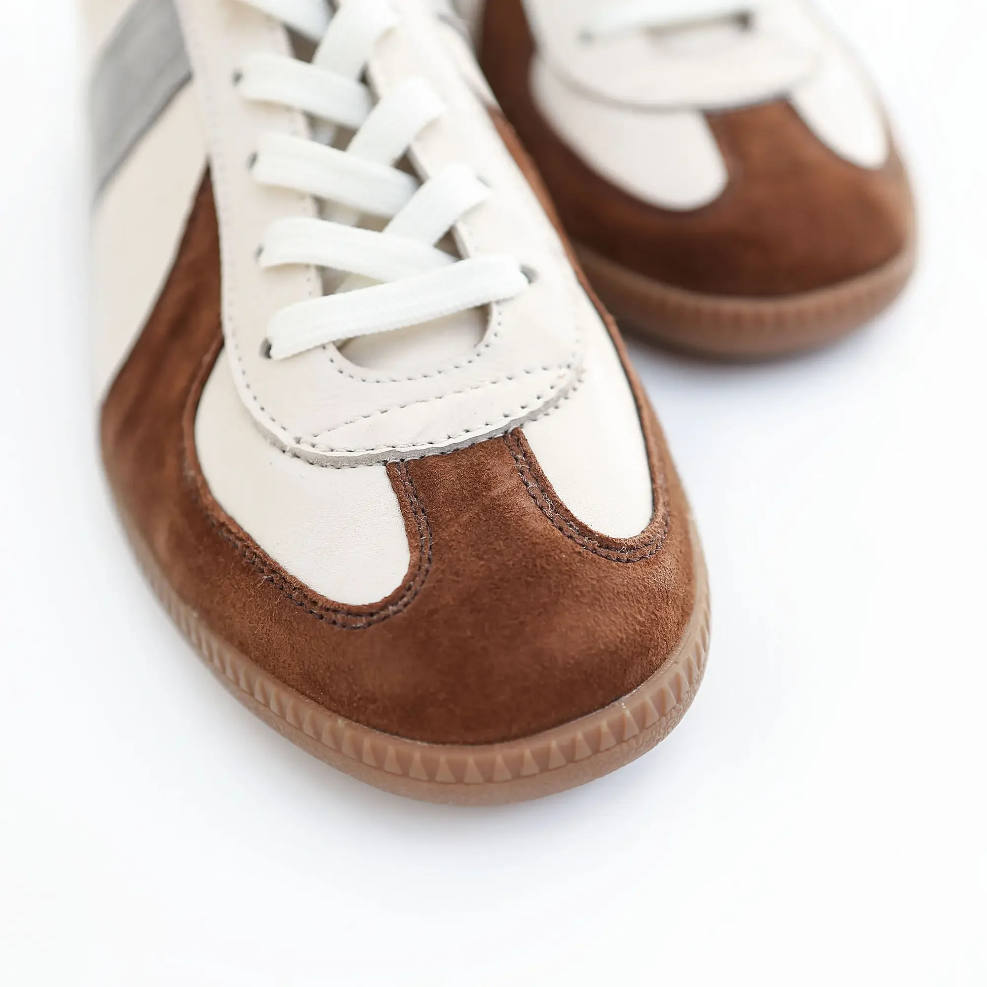 Design sense niche color matching moral training shoes men's summer casual gentleman elegant versatile shoes