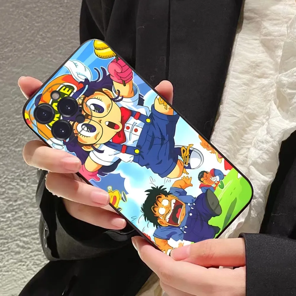 Cartoon Dr Slump Arale iphone case For iPhone 15 14 11 12 13 Mini Pro XS Max Cover 6 7 8 Plus X XR SE 2020 Funda Shell