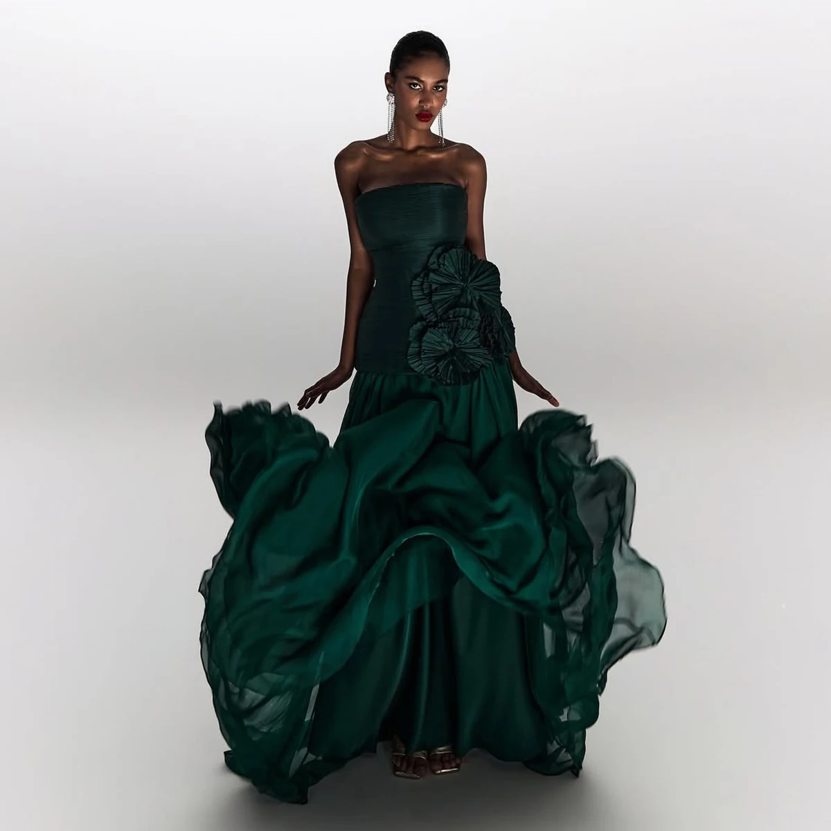 Hunter Green Pleated Chiffon Evening Maxi Dress 2025 Couture Strapless Silk Floral Formal Party Dresses with Hand Flowers Custom