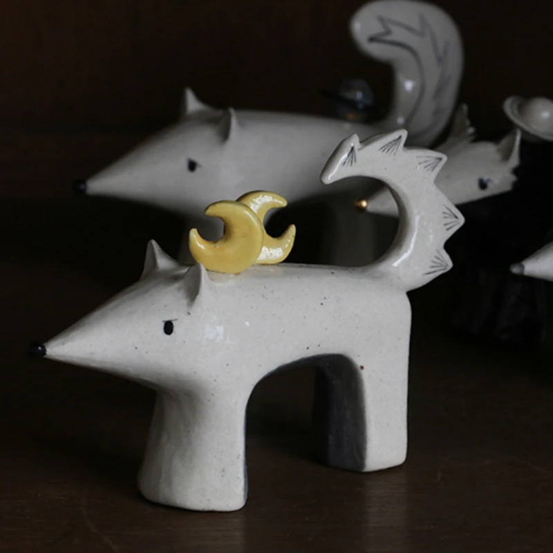 Jingdezhen Writer Handmade a Wolf in Sheep's Clothing Creative Clay Sculpture Ornaments