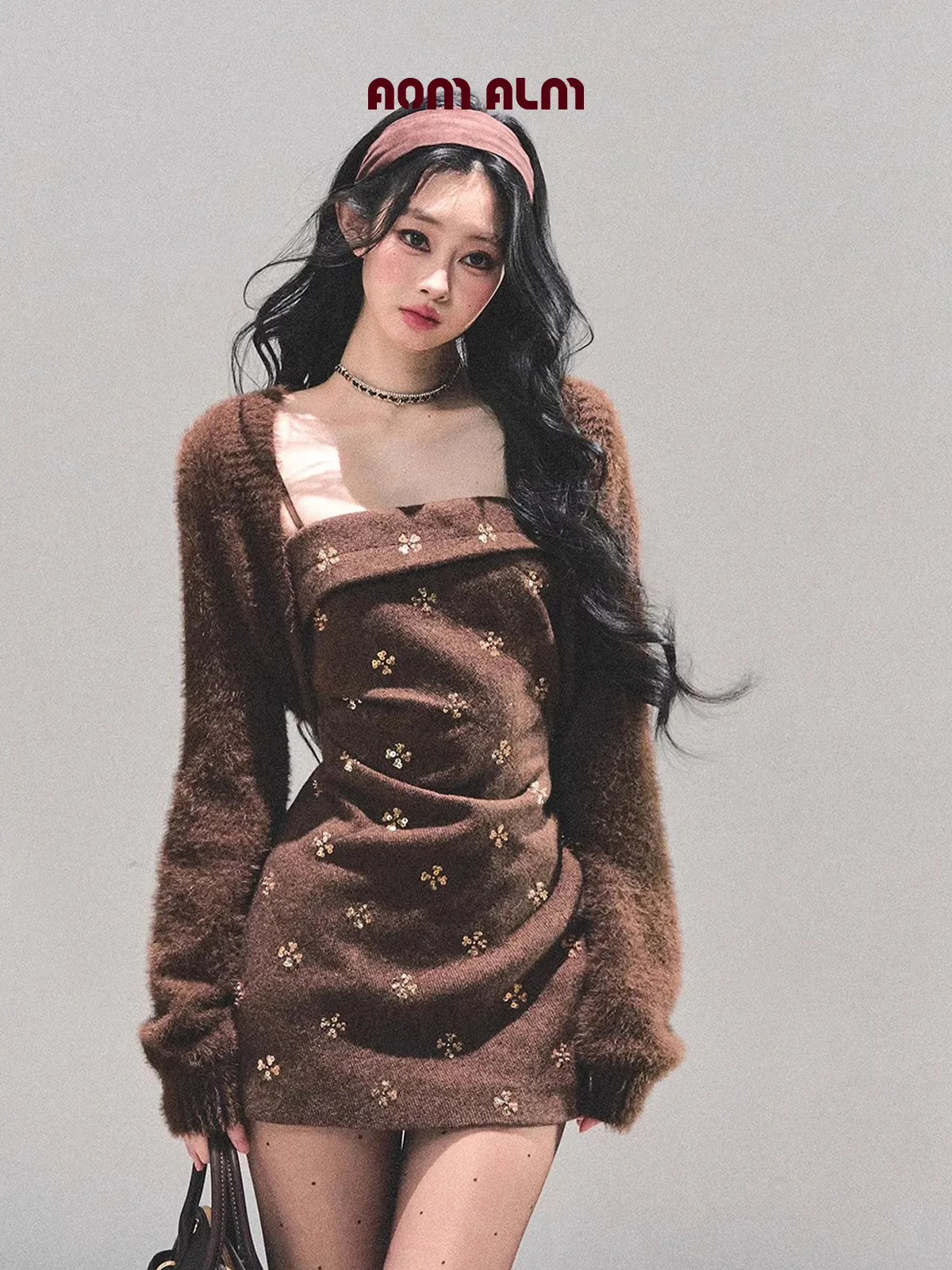 

Женский вязаный свитер Aomalm с длинными рукавами, повседневный, однотонный, из нейлоновой ткани, зимняя модная куртка для девушек