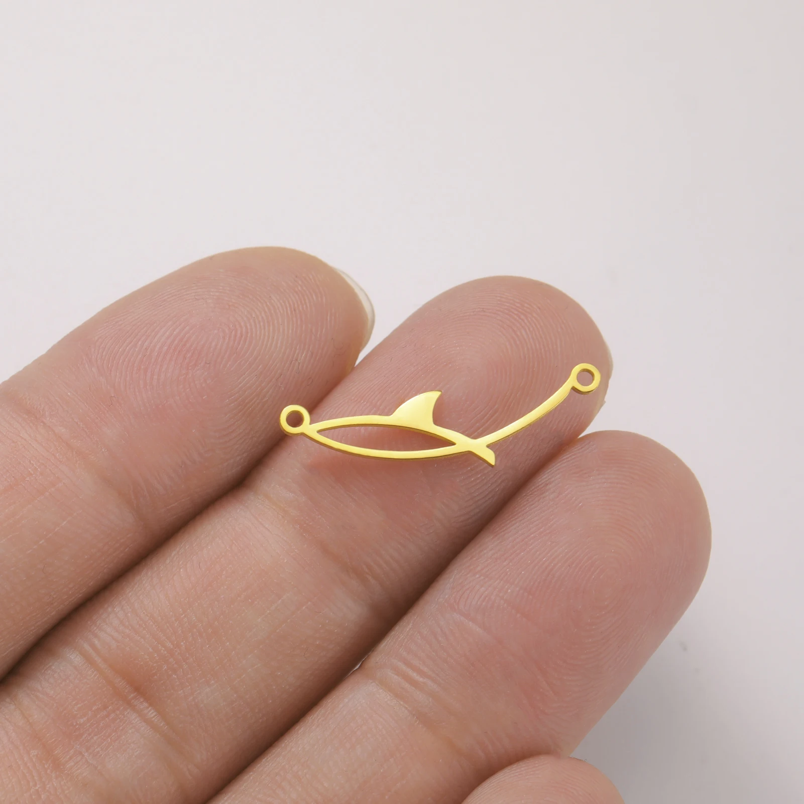 EUEAVAN 5pcs Ocean Animal Turtle Starfish Dolphin Fish Tail Stainless Steel Charms Pendant for Necklace Jewelry Making Supplies