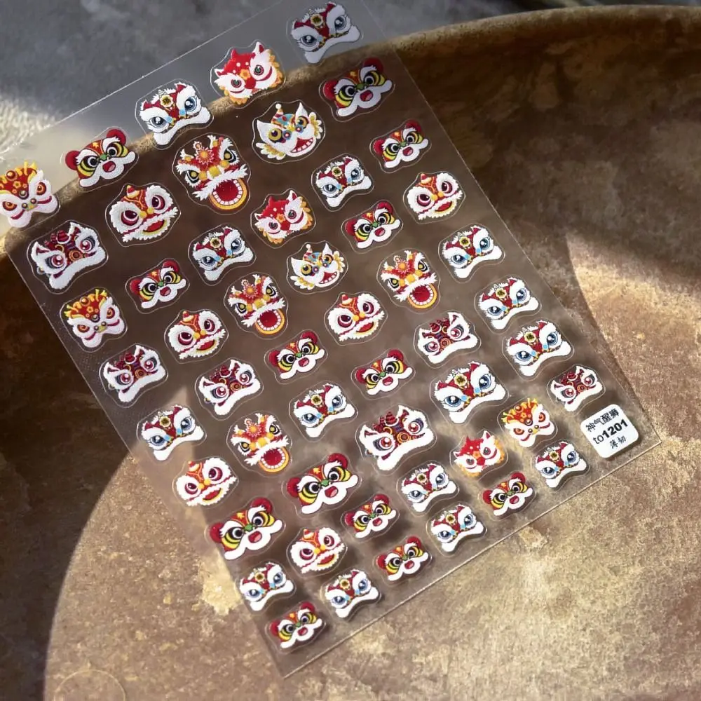 Leuke wakker leeuw nail art sticker leeuwenkop traditionele nail art stickers cartoon ontwerpen zelfklevende manicure benodigdheden