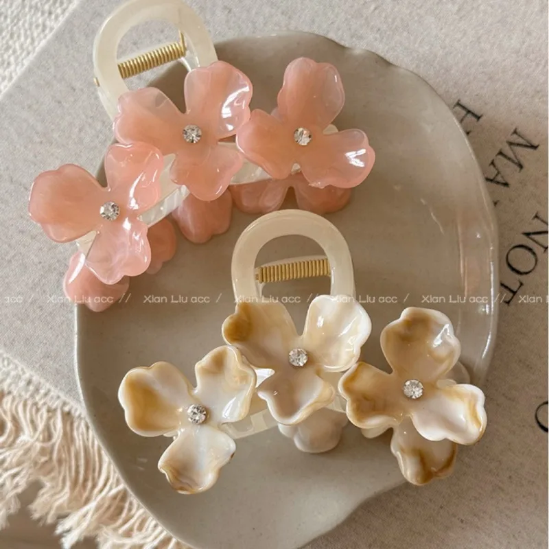 New Large Flower Acrylic Hair Clip for Women Sweet Hairpins Hair Claws Crab Clamp Barrettes Girls Hawaiian Hair Accessories