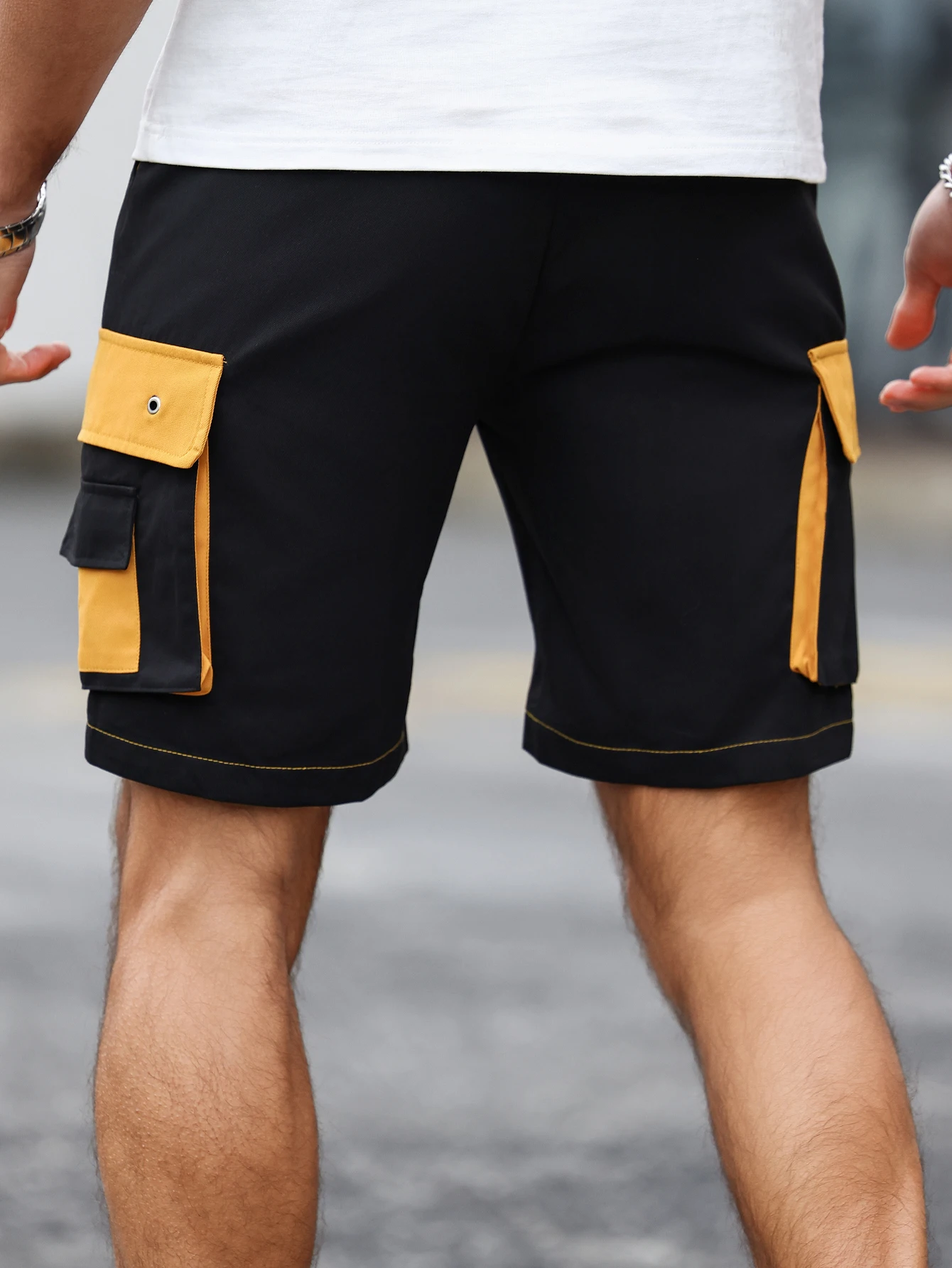 Mens Color Block Yellow and Black Personalized Multi-pocket Cargo Shorts