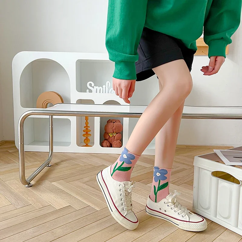 1 Pair Women Socks Japanese Korean Style Cartoon Flower Candy Color Harajuku Kawaii Mid Tube Socks Breathable Casual Short Socks