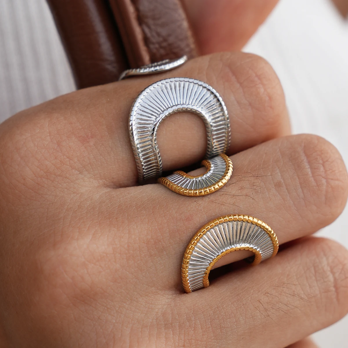 Markante, verstellbare, geometrische, schicke Ringe aus Edelstahl, goldfarben, Platin, 18 Karat PVD-beschichtet, Charm-Fingerschmuck, Geschenk für Sie