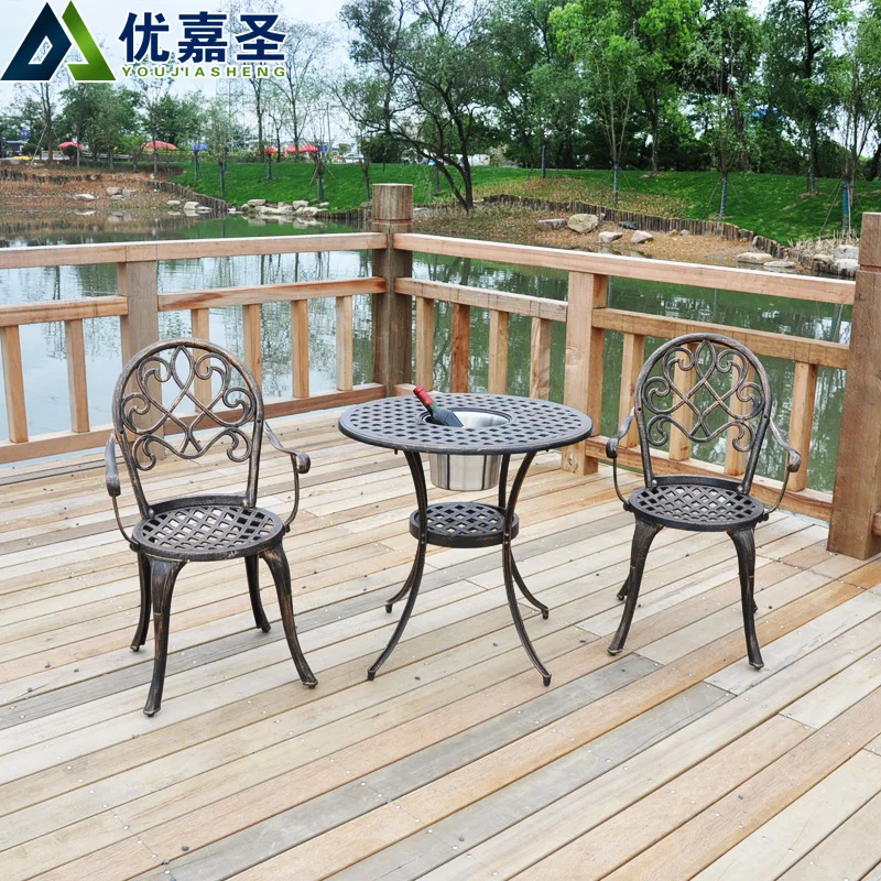 طقم طاولة وكرسي من الألومنيوم المصبوب في الهواء الطلق مكون من ثلاث قطع، مجموعة حمام سباحة لشرفة الحديقة الأوروبية