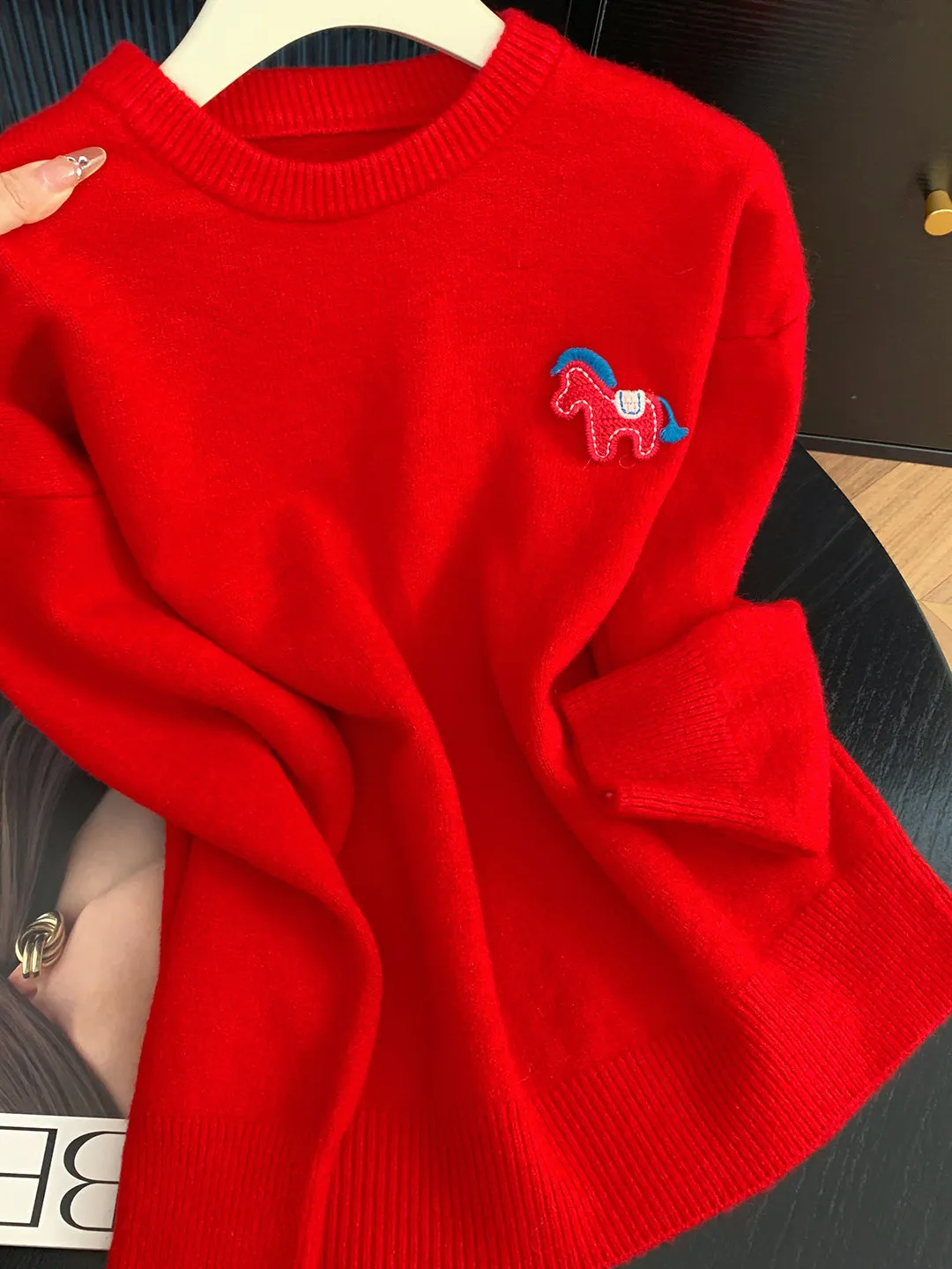 

Loose Fit round Ne Knitted Sweater Women's Sle New Year Red Year of the Knitwear Casual Comfortable Autumn Winter