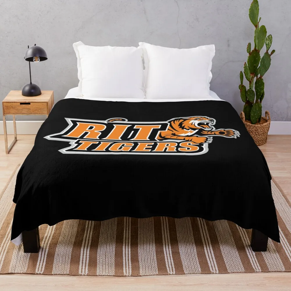 

Rochester tigers Throw Blanket anime Vintage Plaid sofa bed Blankets