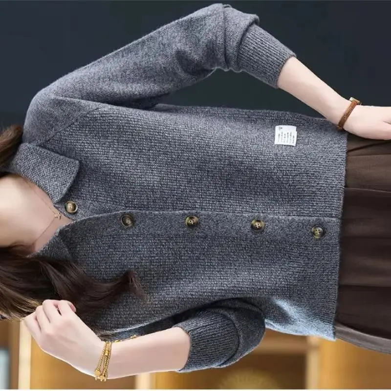 

Элегантный вязаный кардиган с длинным рукавом и круглым вырезом, свитер, женский топ на пуговицах, простой универсальный осенне-зимний новый стиль, мягкие женские топы