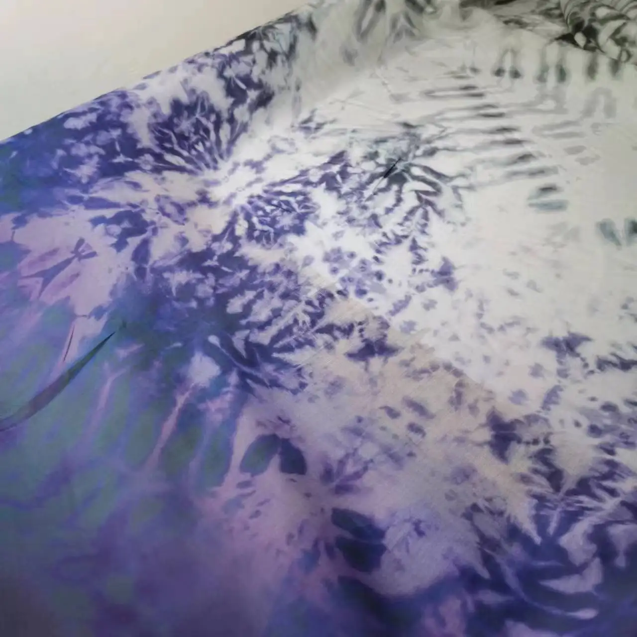 Ombre Mulberry Cotton Rayon Fabric 55‘’ width
