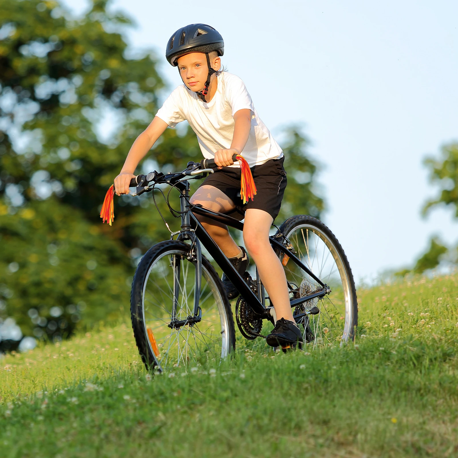 

4Pairs Handlebar Streamers for Kids Bikes Colorful Ribbons Compatible with Scooters Easy Install Safety Enhancement