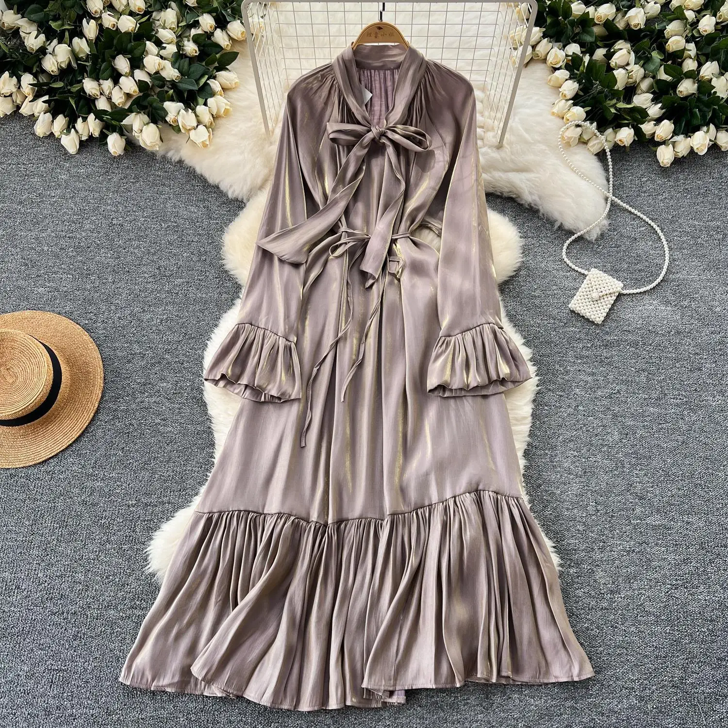 

2024 New European and American Women's Dress Feeling Bow Strap Horn Long Sleeve Waist Ruffle Edge French Streamer Long Dress