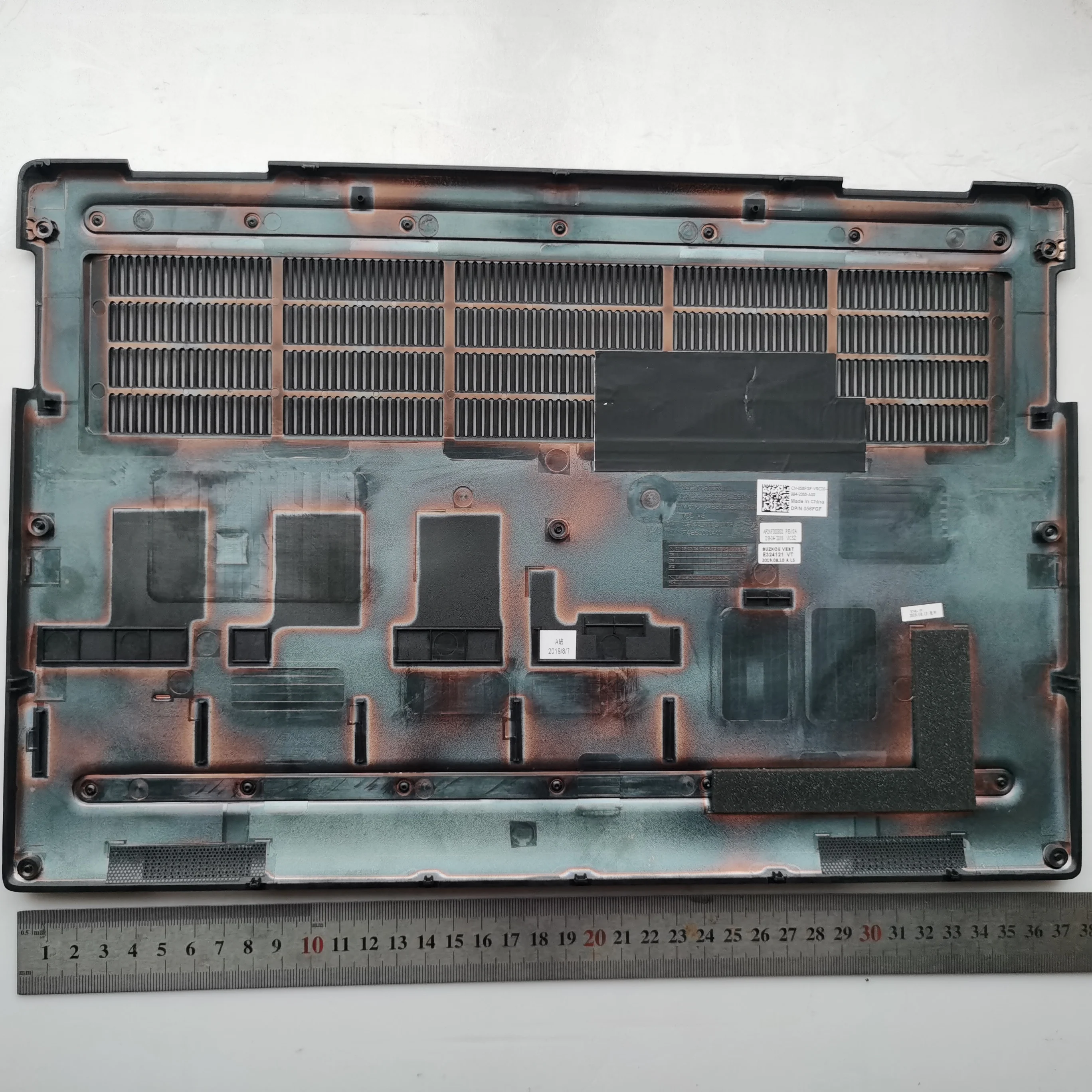 

Новая нижняя крышка ноутбука Dell precision 7540 M7540 056FGF