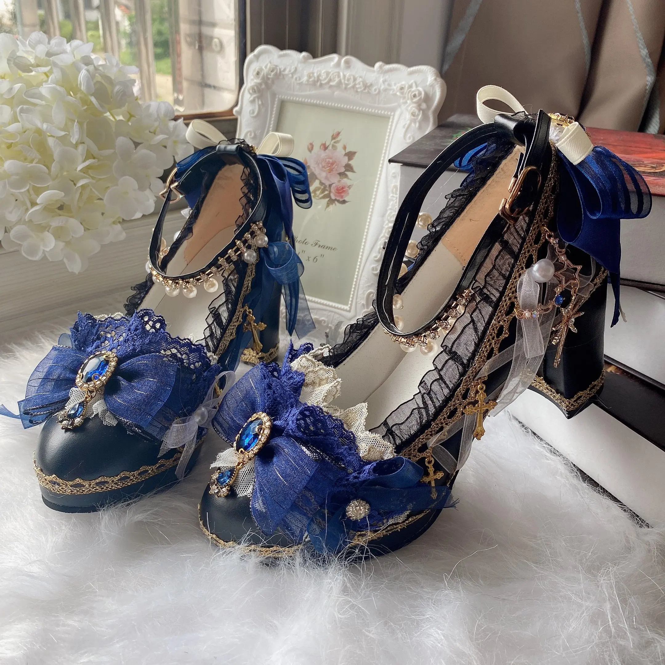 

Original Hands Girl Heart Lolita Bow Lace Rhinestone High Heels Sweet Elegant Black Cyan Round Head High Heel Lo Shoes Women