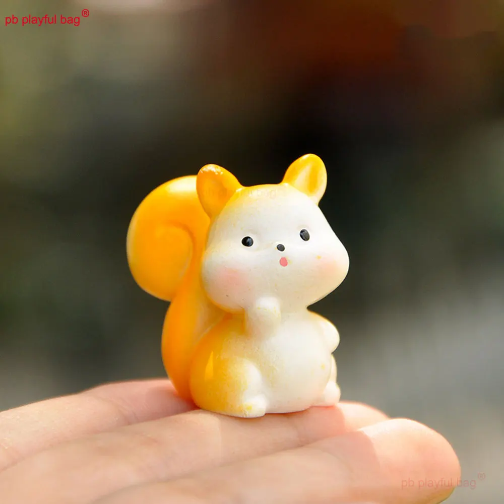 Cartoon Resin Mini Ornaments Animal Squirrel Cat Bear Rabbit Dinosaur Action Figure Simulation Model Toy Cute Kid Gift ZG278