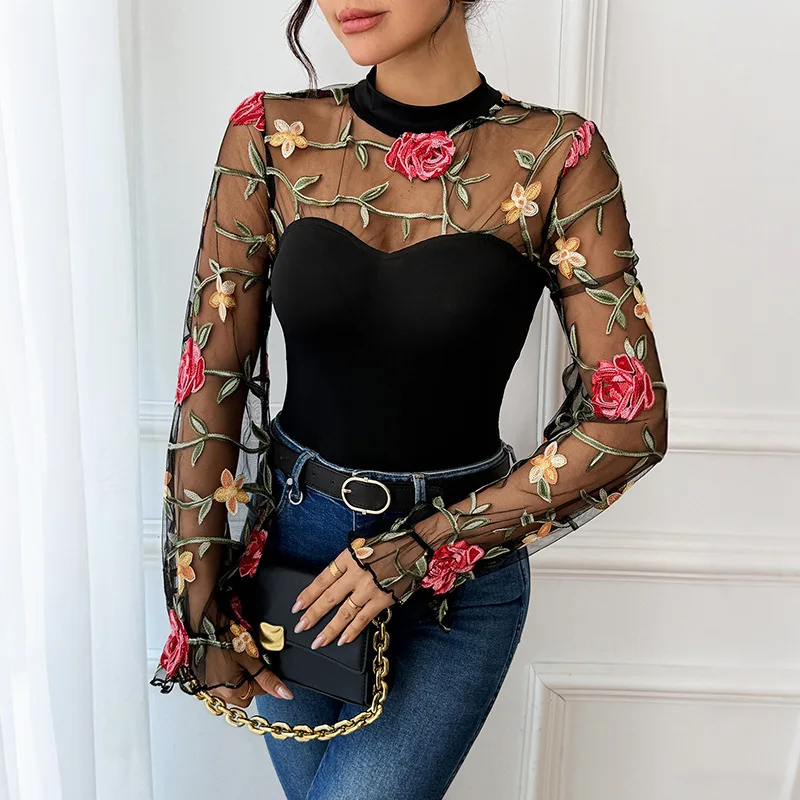 

Женская блузка с цветочной вышивкой, прозрачная, из сетчатой ткани, с длинными рукавами, воротником-стойкой и расклешенными манжетами