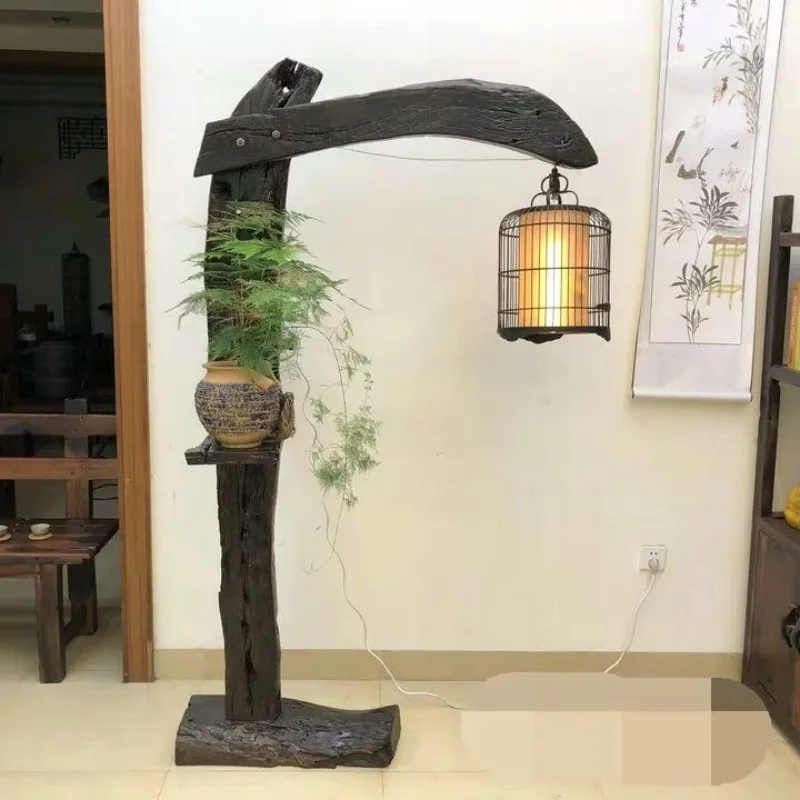 New Chinese light stand Classical antique boat wood floor-to-ceiling light stand Collection Solid wood flower stand flower lamp