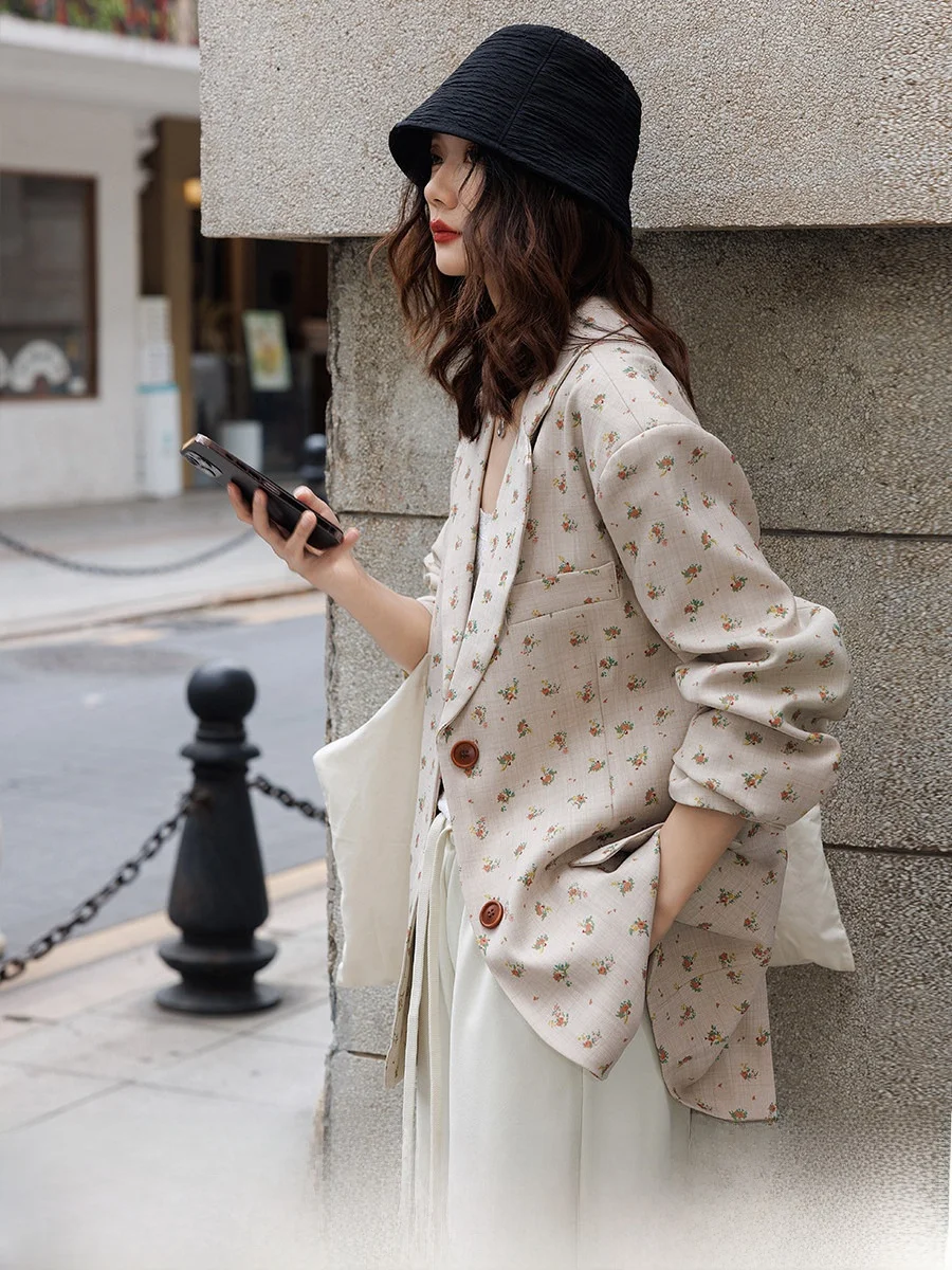 

Casual Style Thin Summer Long Sleeve Women's Suit Jacket Loose Silhouette Floral Print Casual Top Fashion Design 2026 New Arr...