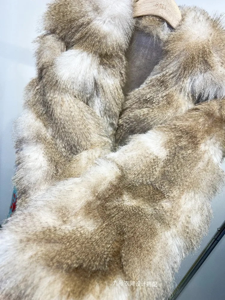 2025 New Fashionable Faux Fur Coat for Women Loose and Warm Faux Fur Winter Coat lady Mid-Length Fluffy Jacket
