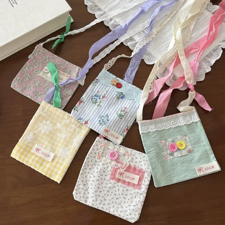 

Детская тканевая мини-сумка через плечо для девочек, ручной работы, с цветочным узором, в клетку, с кружевом, маленькая сумочка, милая детская сумочка для монет HP01