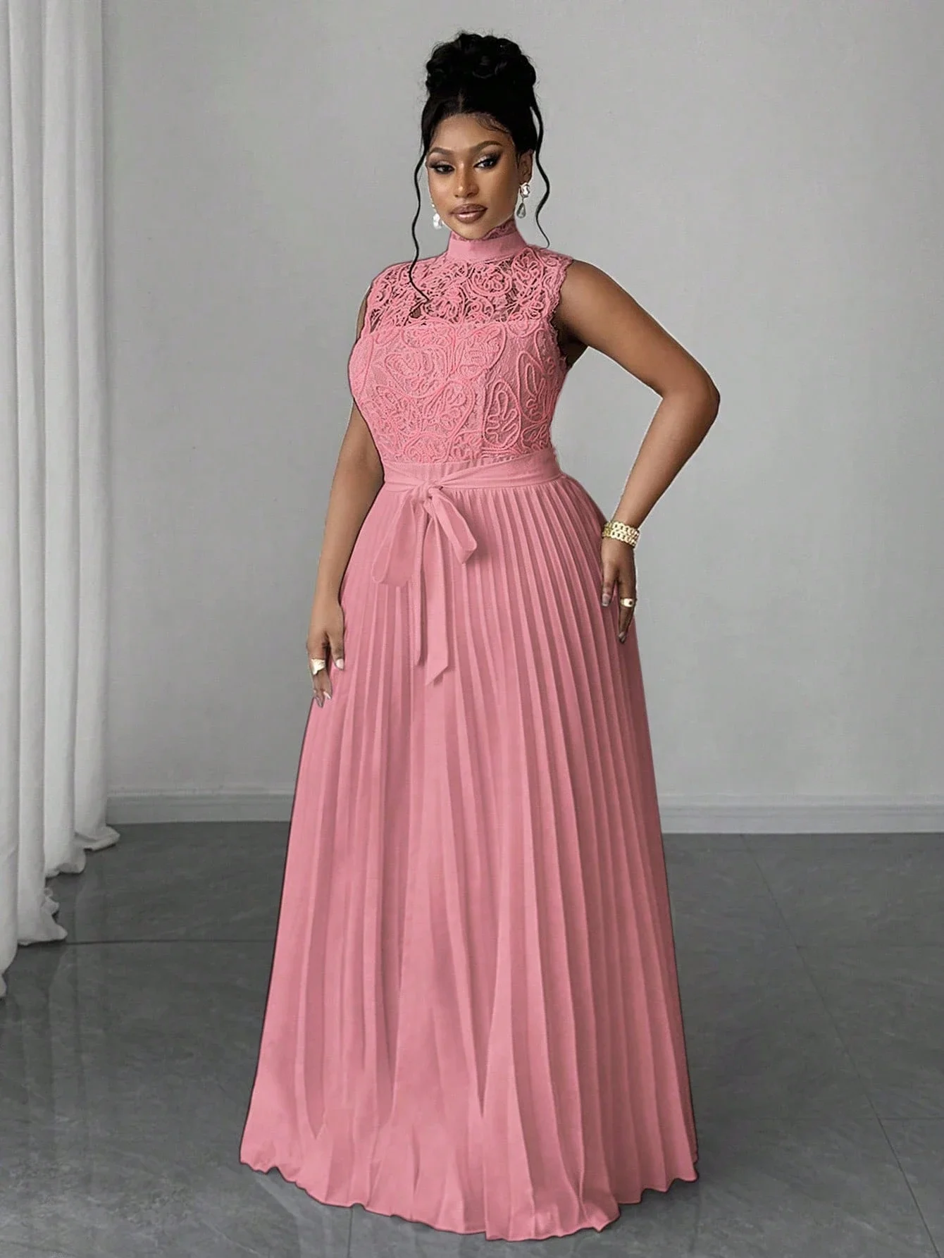 

Elegant Plus Size Party Dress With Stand Collar Lace Top Pleated Floor Length Tie Waist