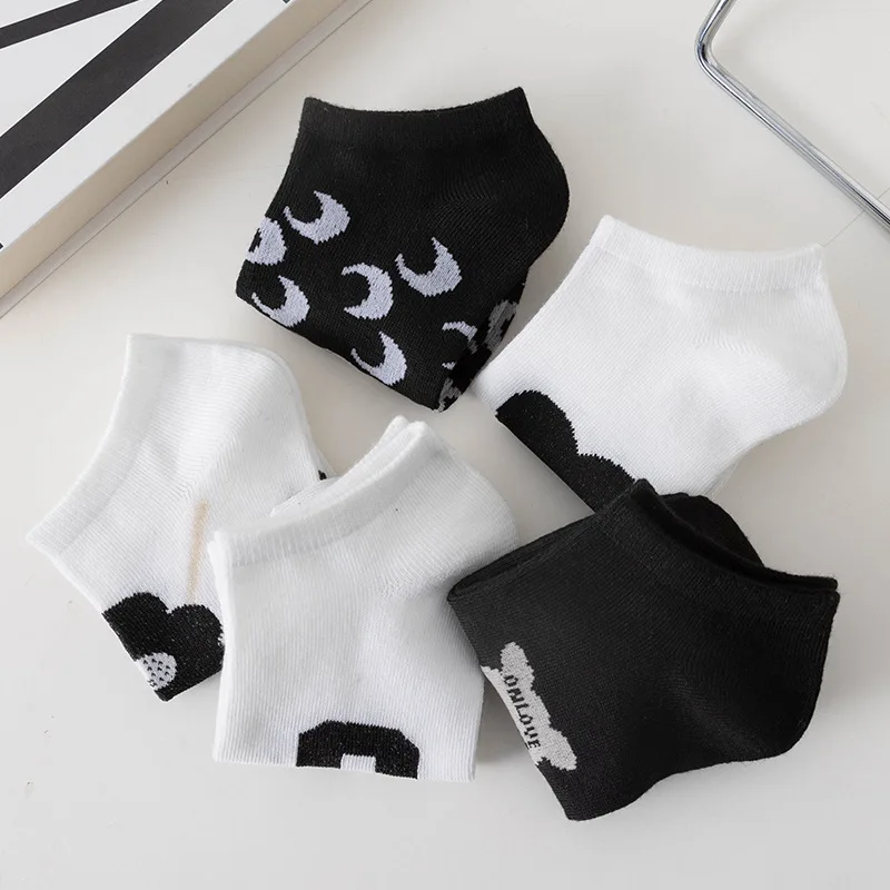 5/10 par skarpetek damskich Summer Simple Shallow Mouth Women Short Socks Women Boat Socks Cute Women Black and White Low Top Socks