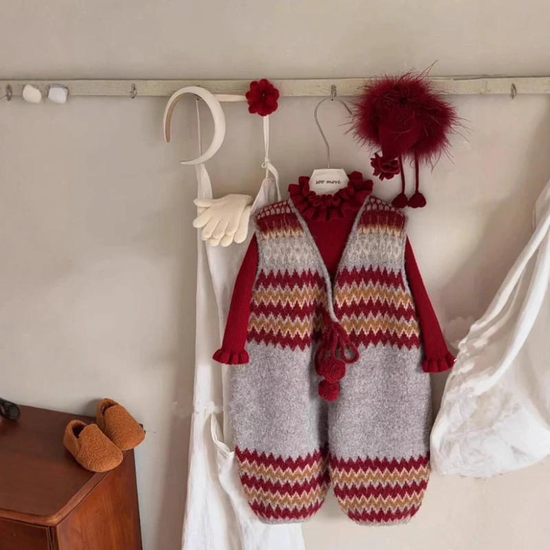 

2025 New Winter New Year Girls' Black Fungus Collar Base Sweater and Jacquard Loose Jumpsuit Two-piece Set