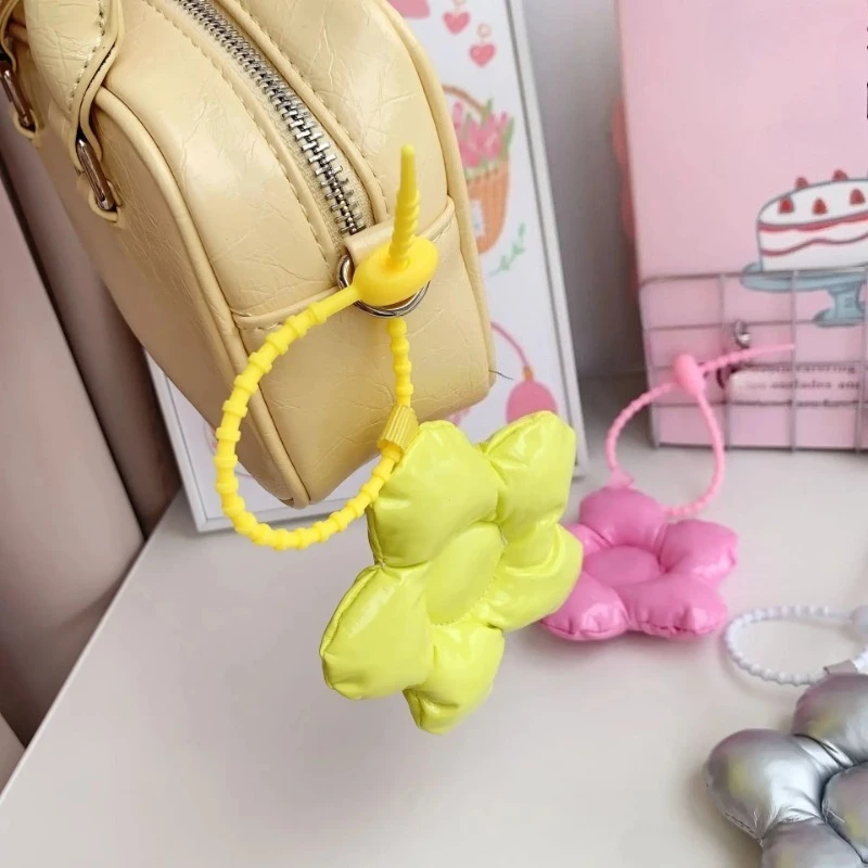

Корейская шикарная сумка для ключей для девочек, украшение «сделай сам», INS, милый глянцевый хлопковый кулон с цветком, чехол для мобильного телефона, ремешок