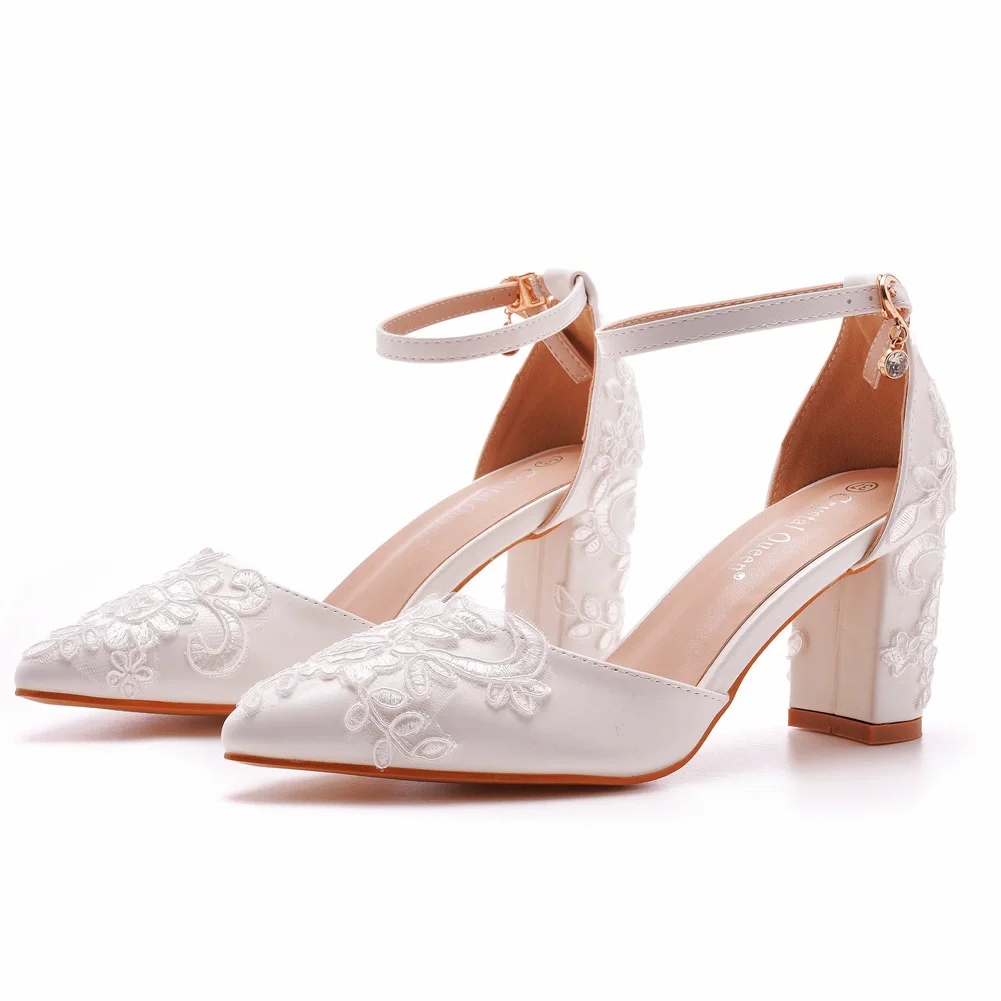 

Summer pointed toe hollow leather lace flower ribbon square heel wedding shoes banquet dress high-heeled large size women sandal
