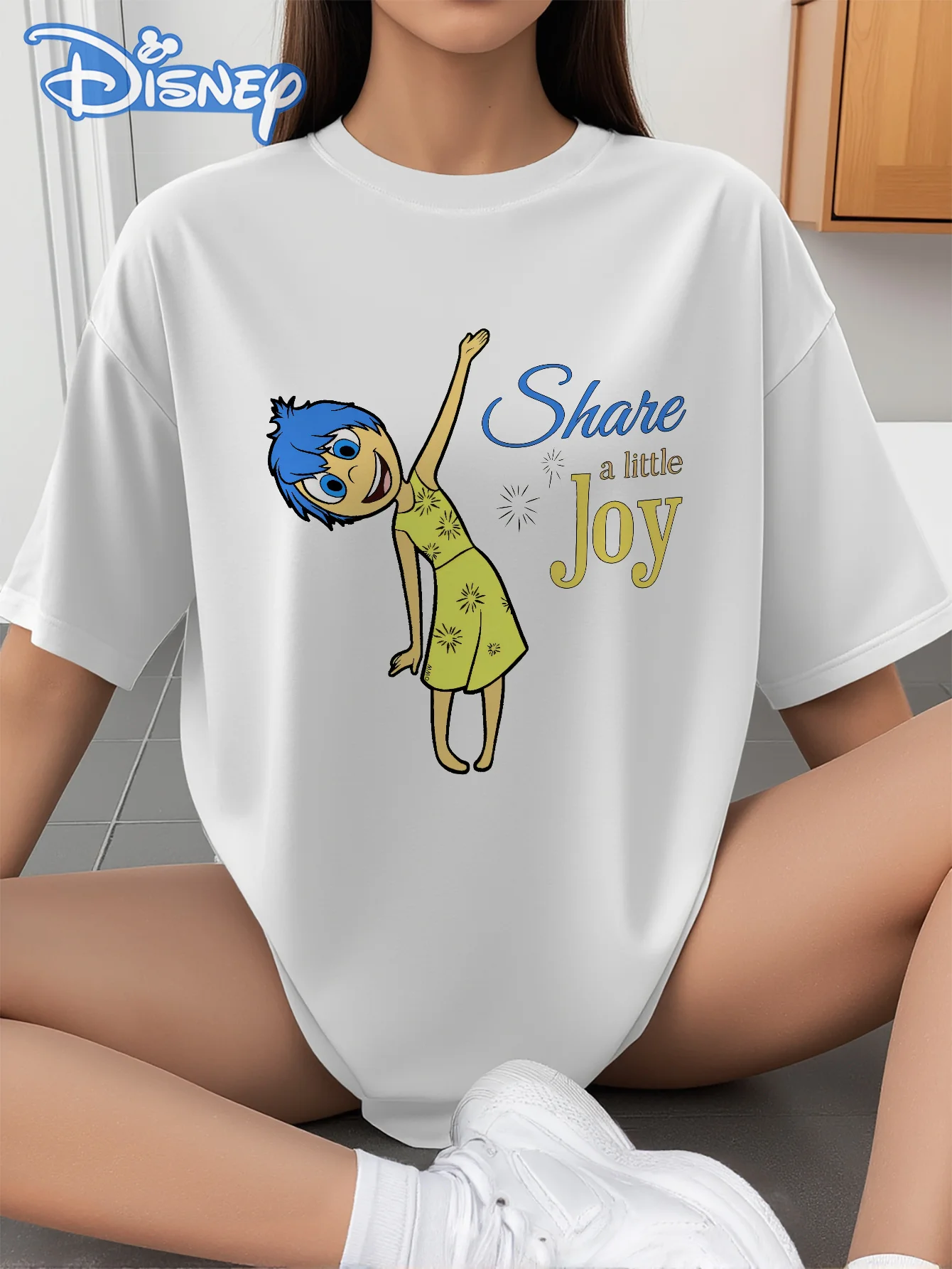 ディズニー ピクサー インサイド・ヘッド ジョイ レディース オーバーサイズ Tシャツ - ジョイフル・エモーション グラフィックTシャツ、ゆったりフィット アニメ風トップス 女性用、ソフトで普段使いに最適